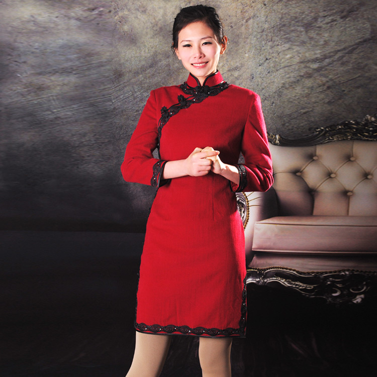 Red woolen short cheongsam Red woolen short cheongsam