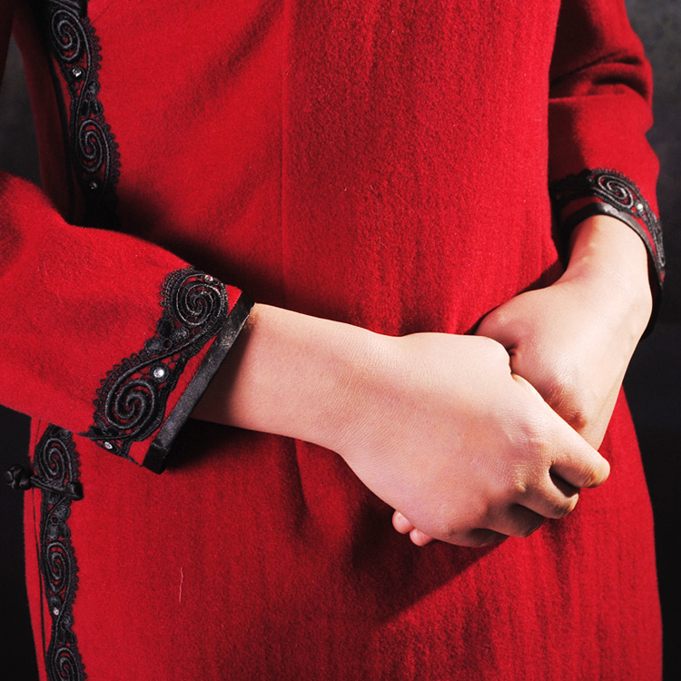 Red woolen short cheongsam Red woolen short cheongsam