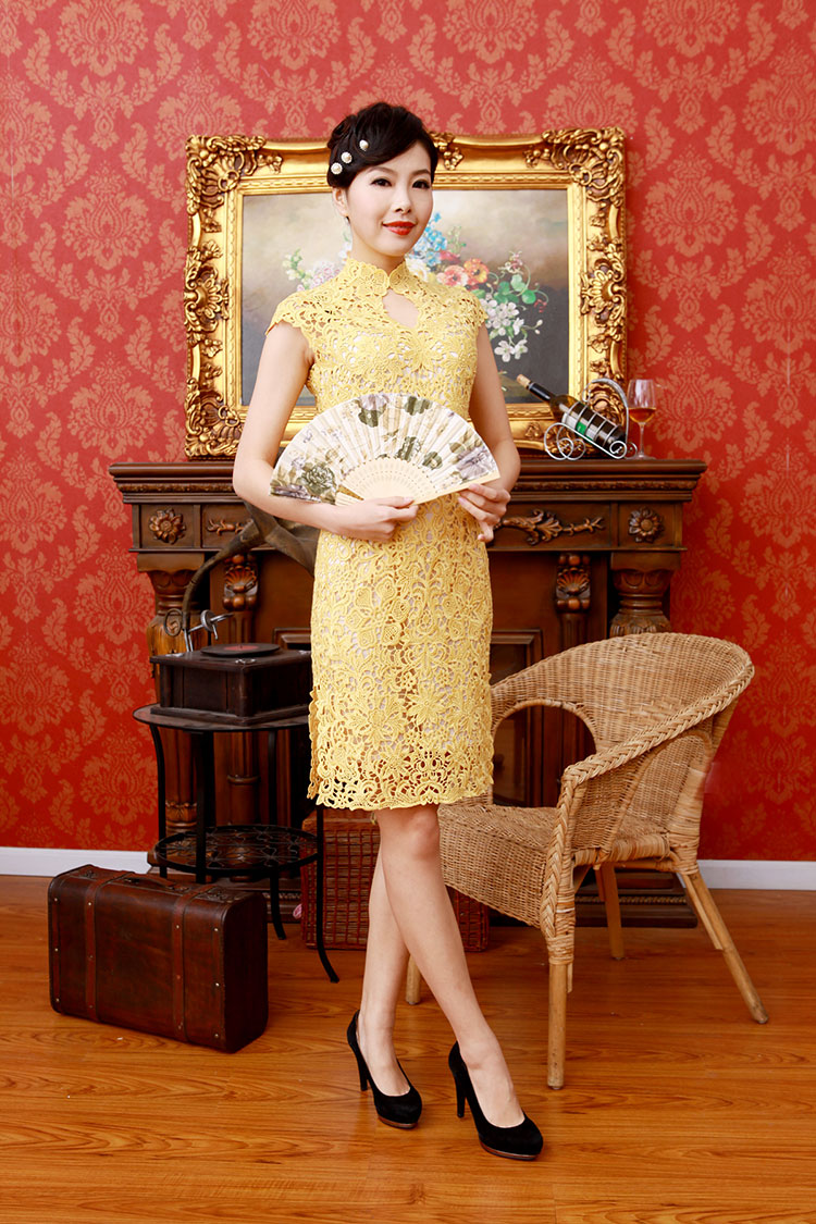 Yellow lace short cheongsam Yellow lace short cheongsam