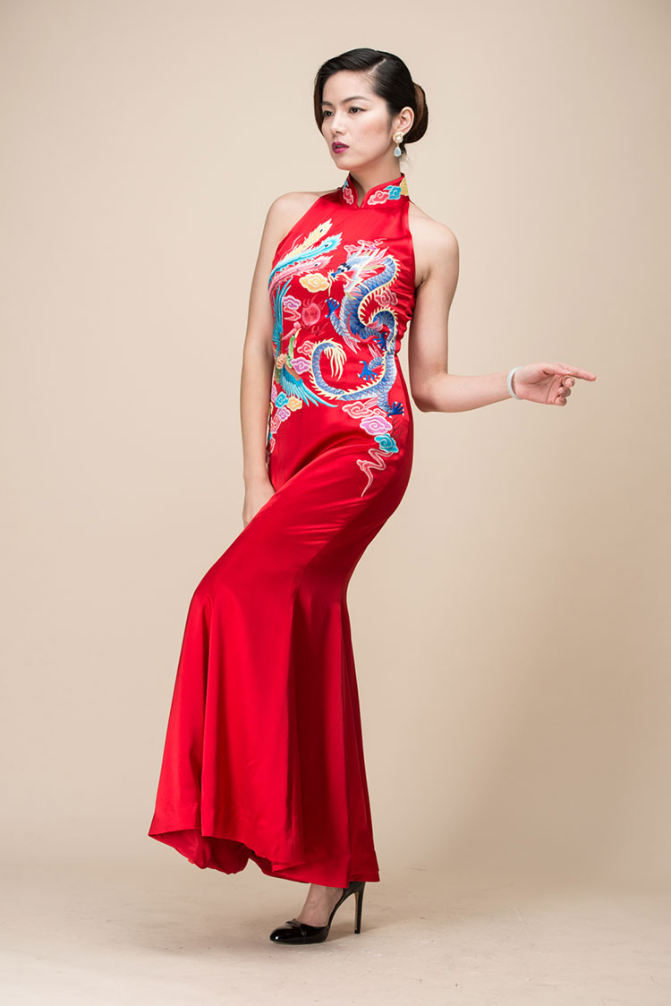 Red chinese wedding dress with dragon and phoenix embroidery Red chinese wedding dress with dragon and phoenix embroidery