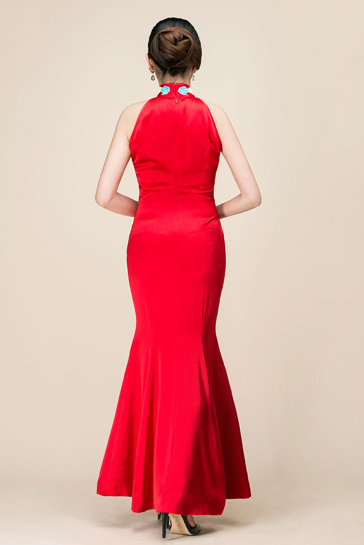 Red chinese wedding dress with dragon and phoenix embroidery Red chinese wedding dress with dragon and phoenix embroidery