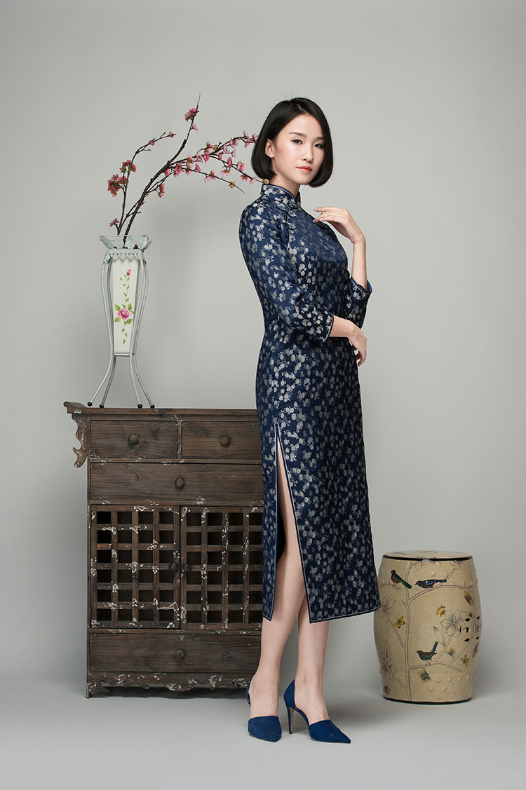 Navy brocade long cheongsam Navy brocade long cheongsam