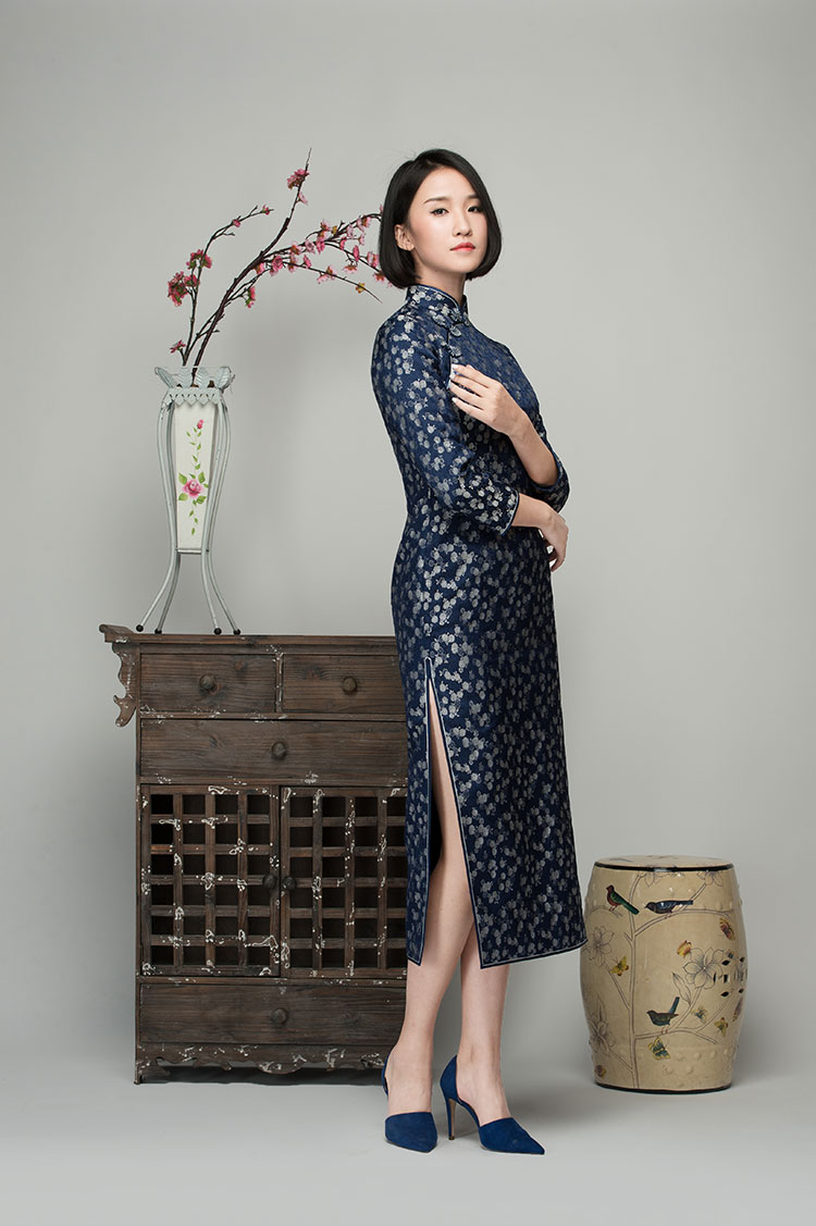 Navy brocade long cheongsam Navy brocade long cheongsam