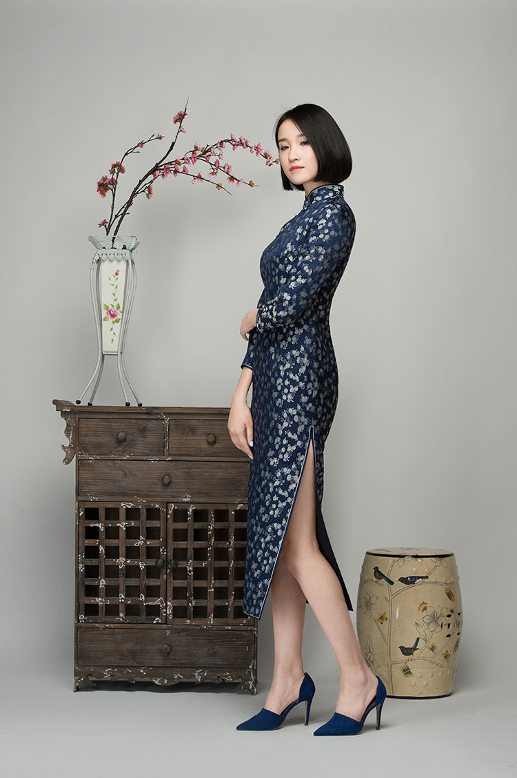 Navy brocade long cheongsam Navy brocade long cheongsam