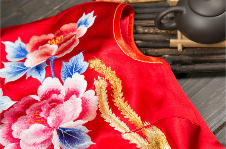 silk cheongsam with golden phoenix silk cheongsam with golden phoenix