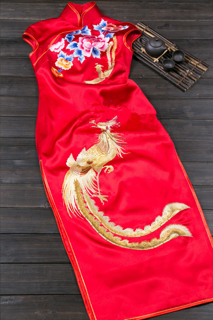 silk cheongsam with golden phoenix silk cheongsam with golden phoenix