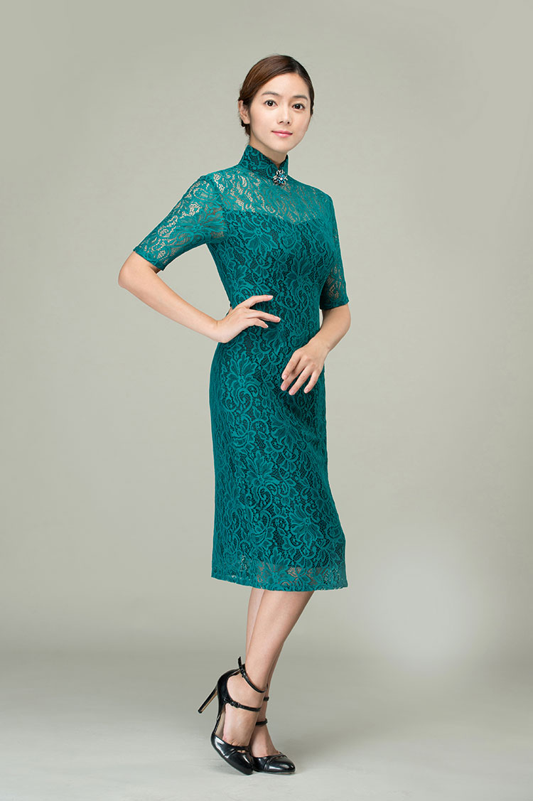 Malachite green lace qipao dress Malachite green lace qipao dress