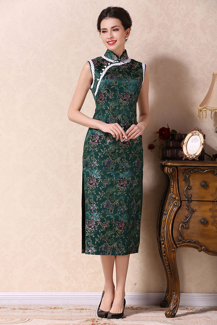 Green long cheongsam dress with white lace edge Green long cheongsam dress with white lace edge