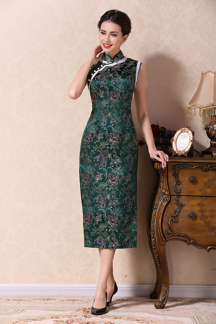 Green long cheongsam dress with white lace edge Green long cheongsam dress with white lace edge