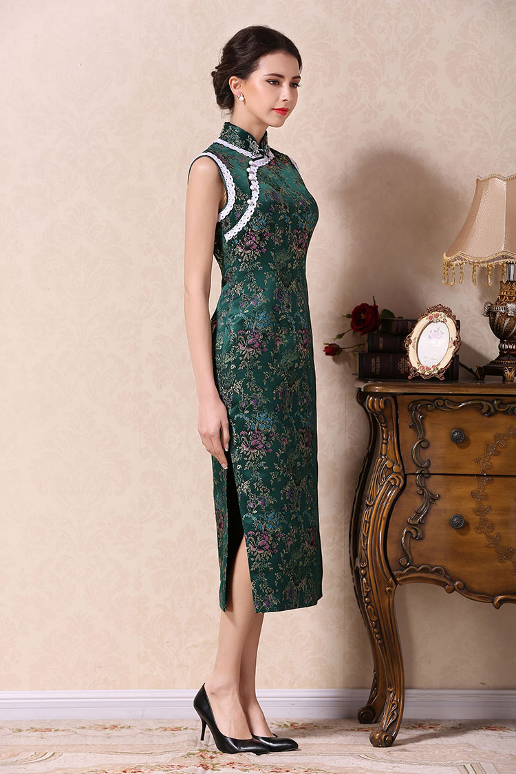 Green long cheongsam dress with white lace edge Green long cheongsam dress with white lace edge