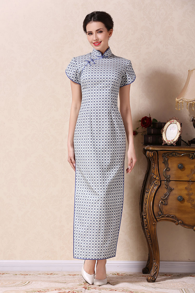 White blue lattice long cheongsam White blue lattice long cheongsam