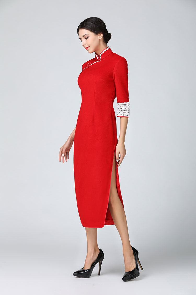 Red wool improve cheongsam with white lace piping