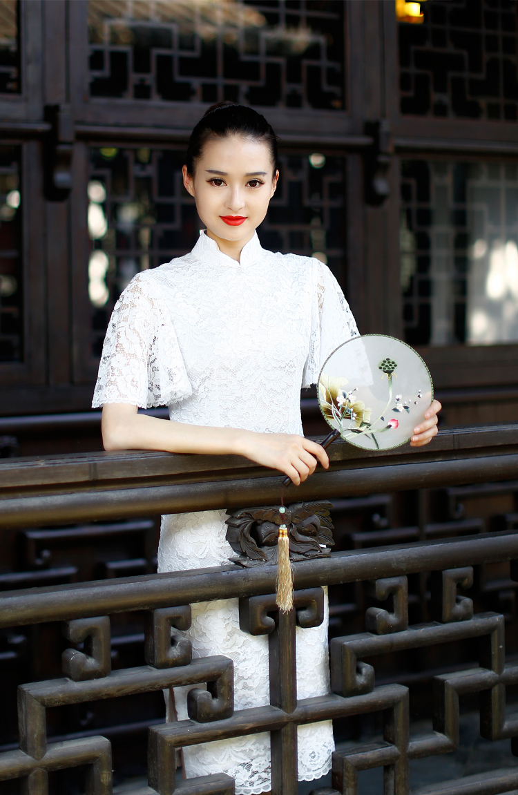 Petal sleeves white lace cheongsam dress Petal sleeves white lace cheongsam dress