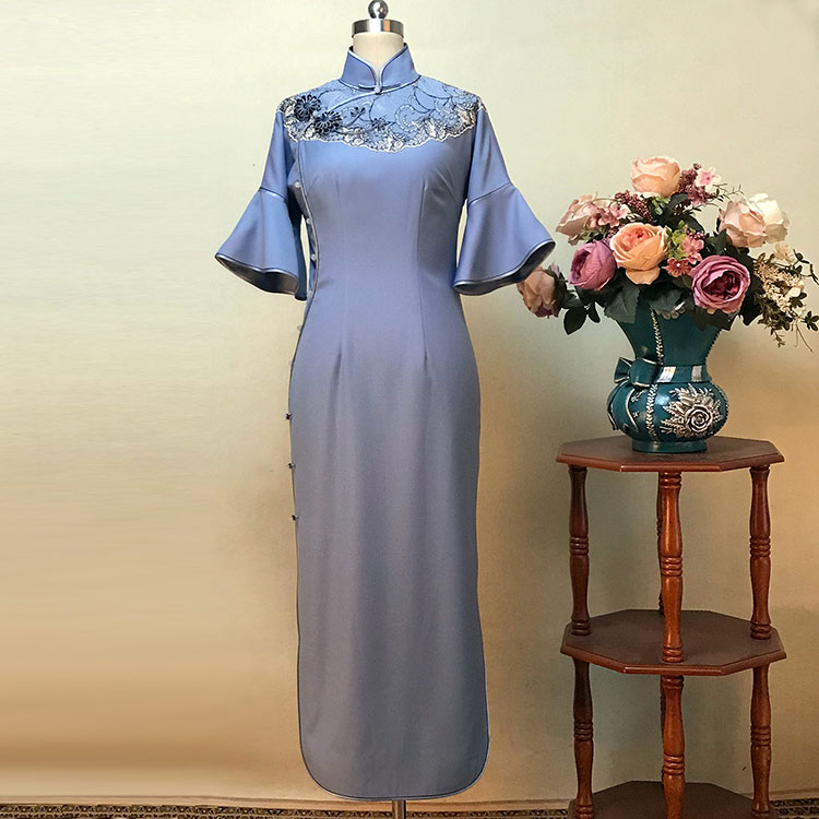 Comflower-blue cheongsam dress with wide lace piping