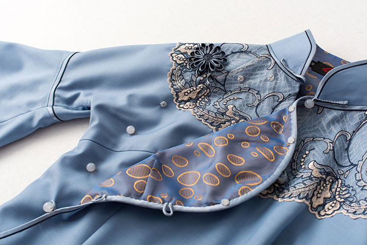 Comflower-blue cheongsam dress with wide lace piping