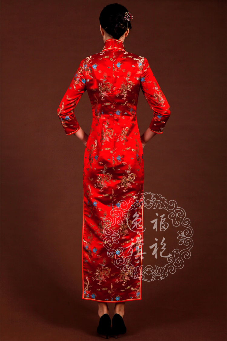 Red Cheongsam dress with long sleeves Red Cheongsam dress with long sleeves