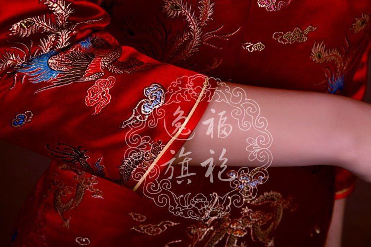 Red Cheongsam dress with long sleeves Red Cheongsam dress with long sleeves