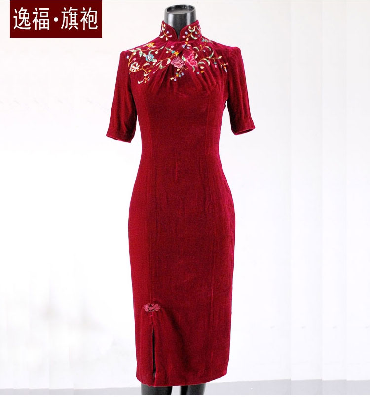 Wine red velour qipao with embroidery Wine red velour qipao with embroidery