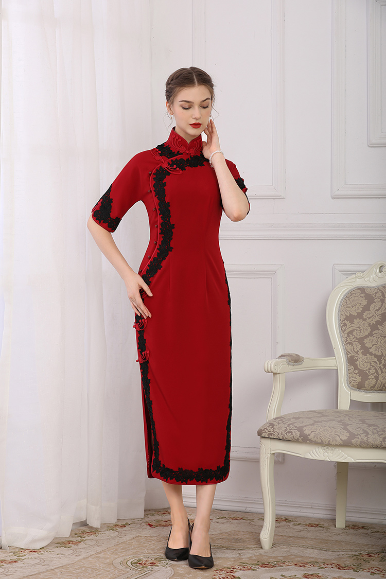 Wine red cheongsam with wide black piping Wine red cheongsam with wide black piping