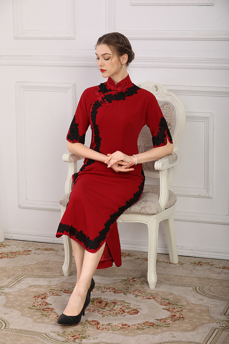 Wine red cheongsam with wide black piping Wine red cheongsam with wide black piping