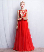 Red chinese wedding dress with phoenix pattern